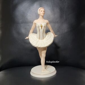 Vintage 1987 Odette Ballerina Figurine 8.5” Eugene Daub Hamilton Collection Swan